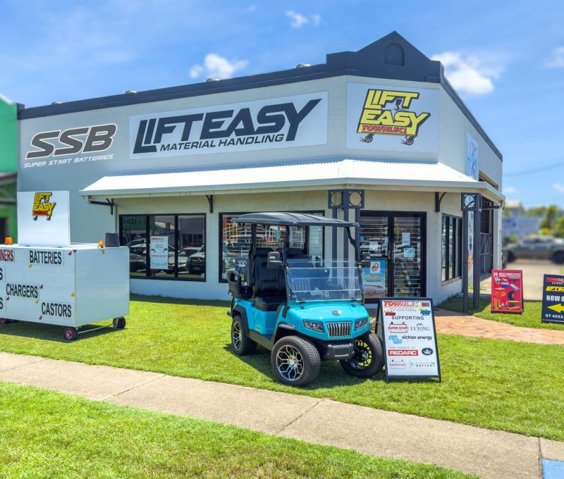 IMG_2783BLR BCK GRND SSB NEW LOGO cropped